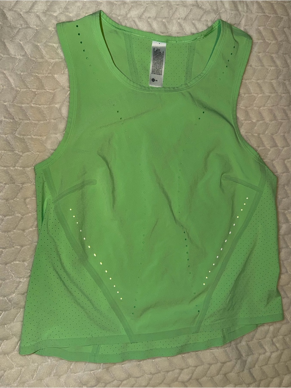 Lululemon Swift Ventilated Running Tank Top Scream Green Light Size 2